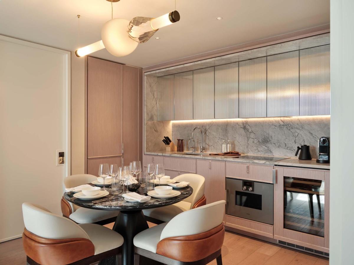 Modern glass chandelier series in luxury London residence